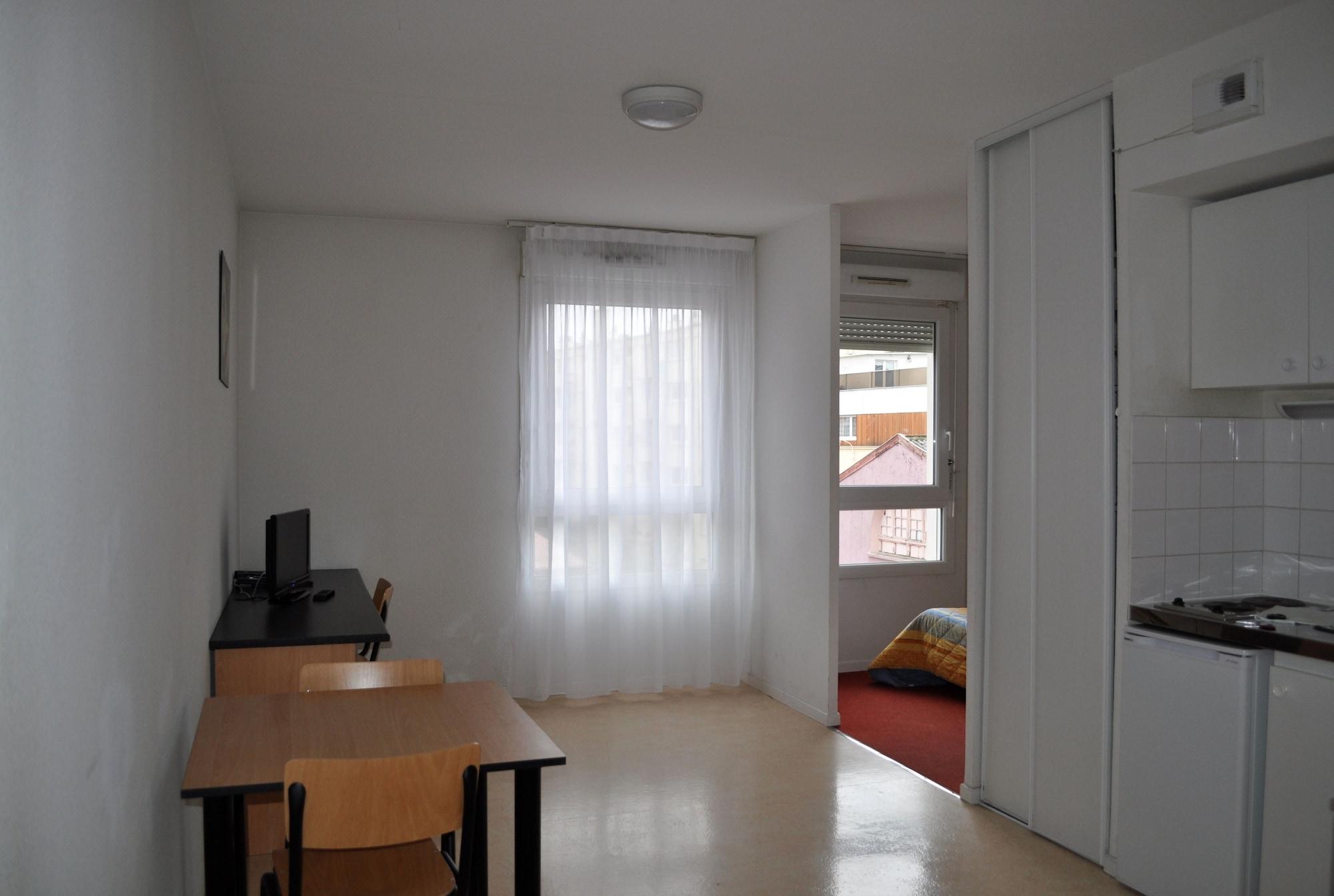 Kosy Appart'Hotels - La Maison Des Chercheurs Vandoeuvre-les-Nancy Bagian luar foto