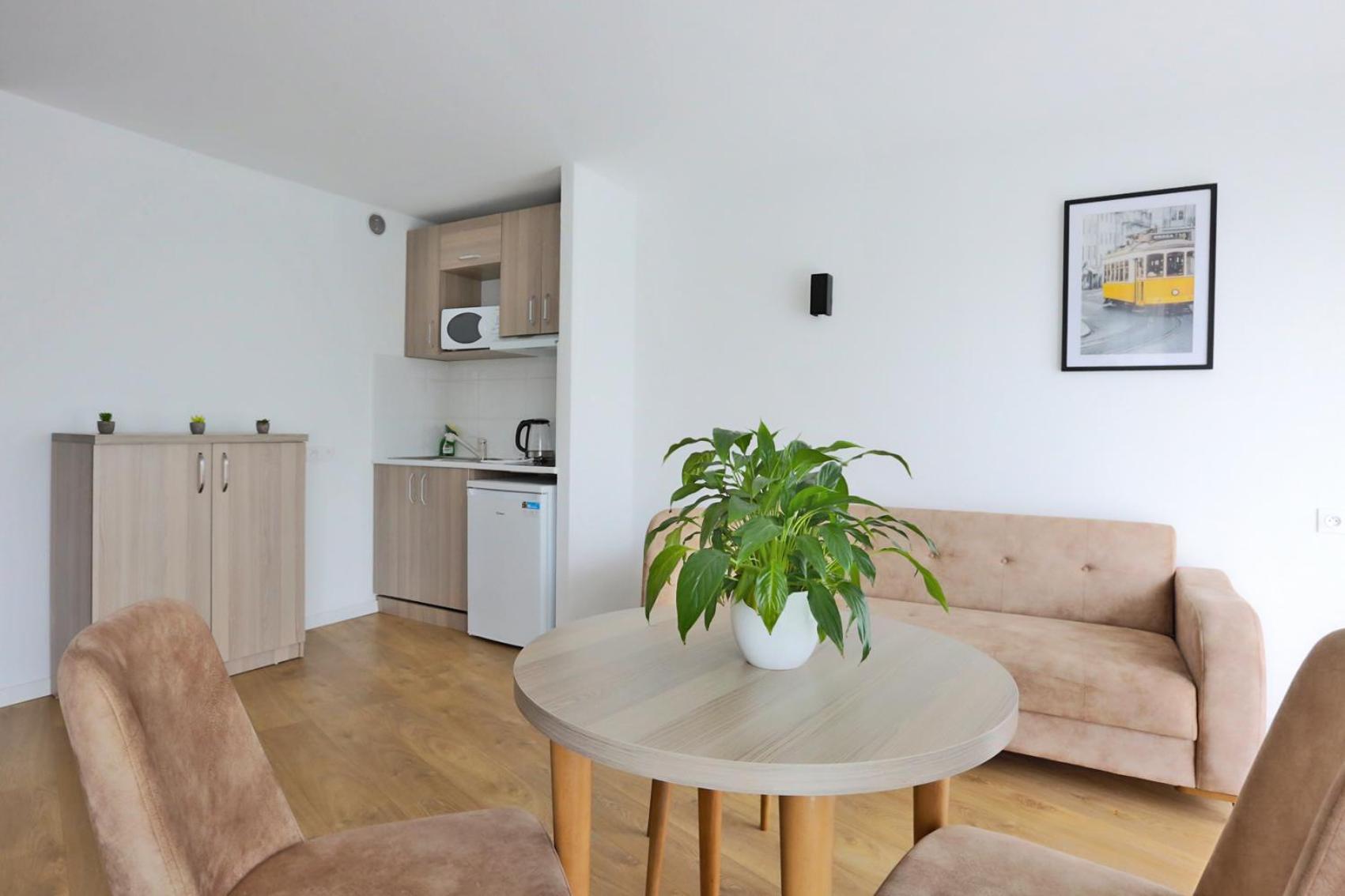 Kosy Appart'Hotels - La Maison Des Chercheurs Vandoeuvre-les-Nancy Bagian luar foto