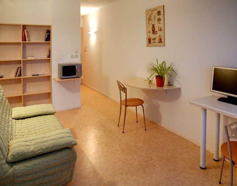 Kosy Appart'Hotels - La Maison Des Chercheurs Vandoeuvre-les-Nancy Bagian luar foto