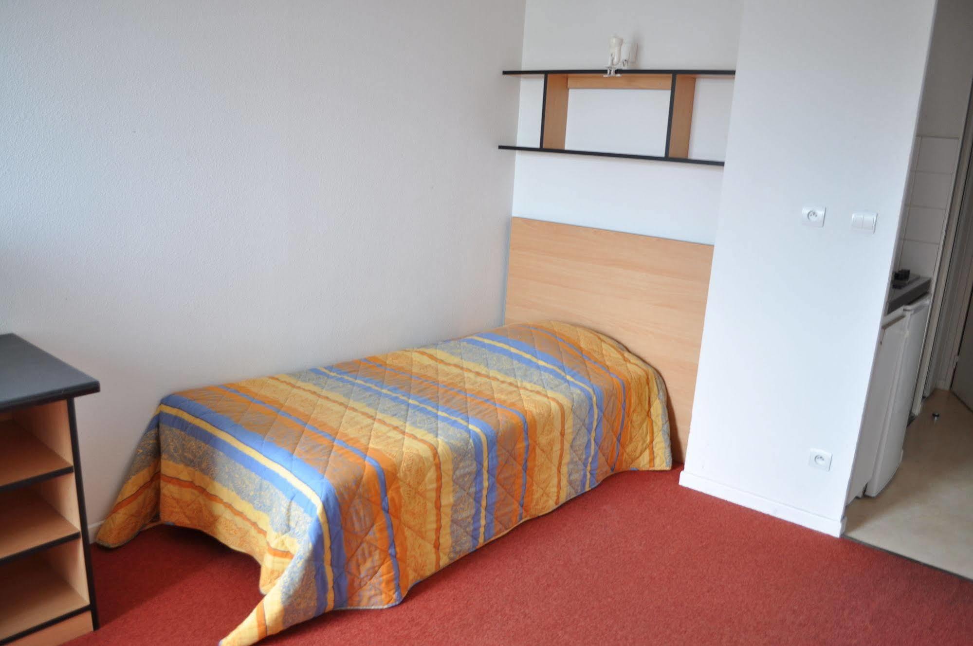 Kosy Appart'Hotels - La Maison Des Chercheurs Vandoeuvre-les-Nancy Bagian luar foto