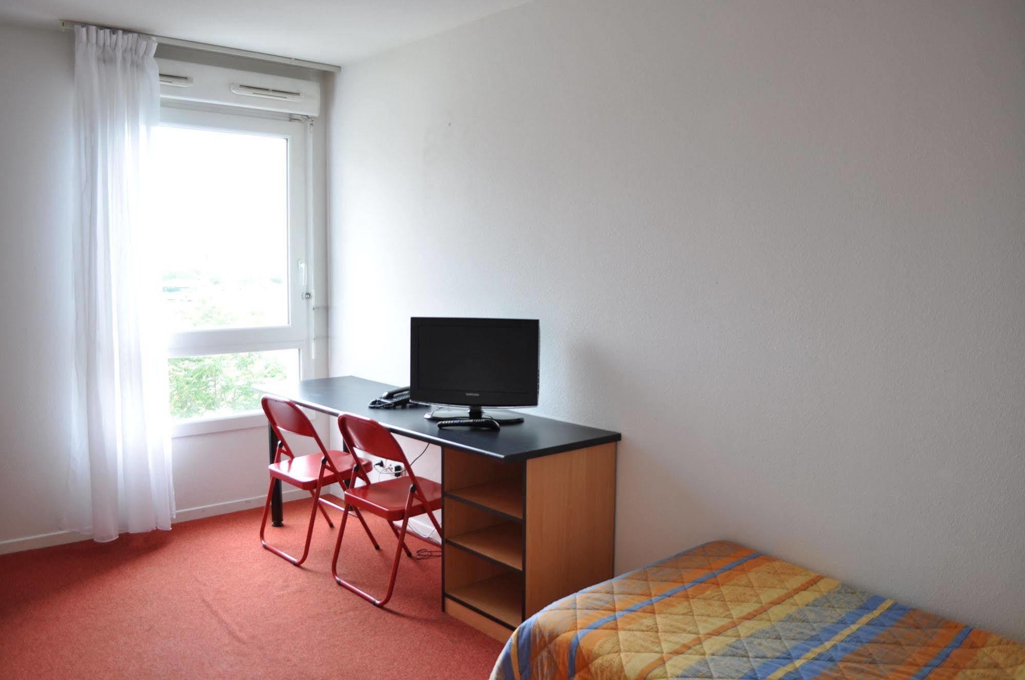 Kosy Appart'Hotels - La Maison Des Chercheurs Vandoeuvre-les-Nancy Bagian luar foto