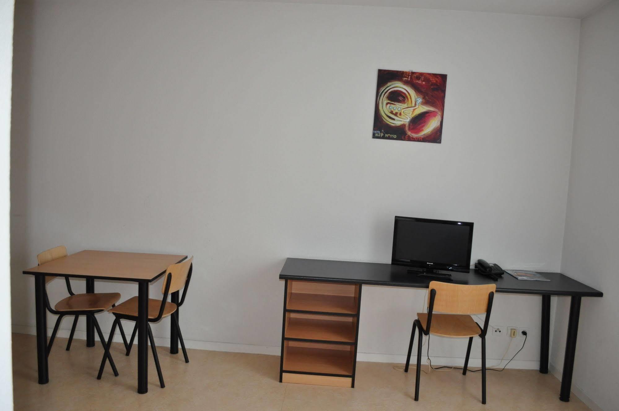 Kosy Appart'Hotels - La Maison Des Chercheurs Vandoeuvre-les-Nancy Bagian luar foto