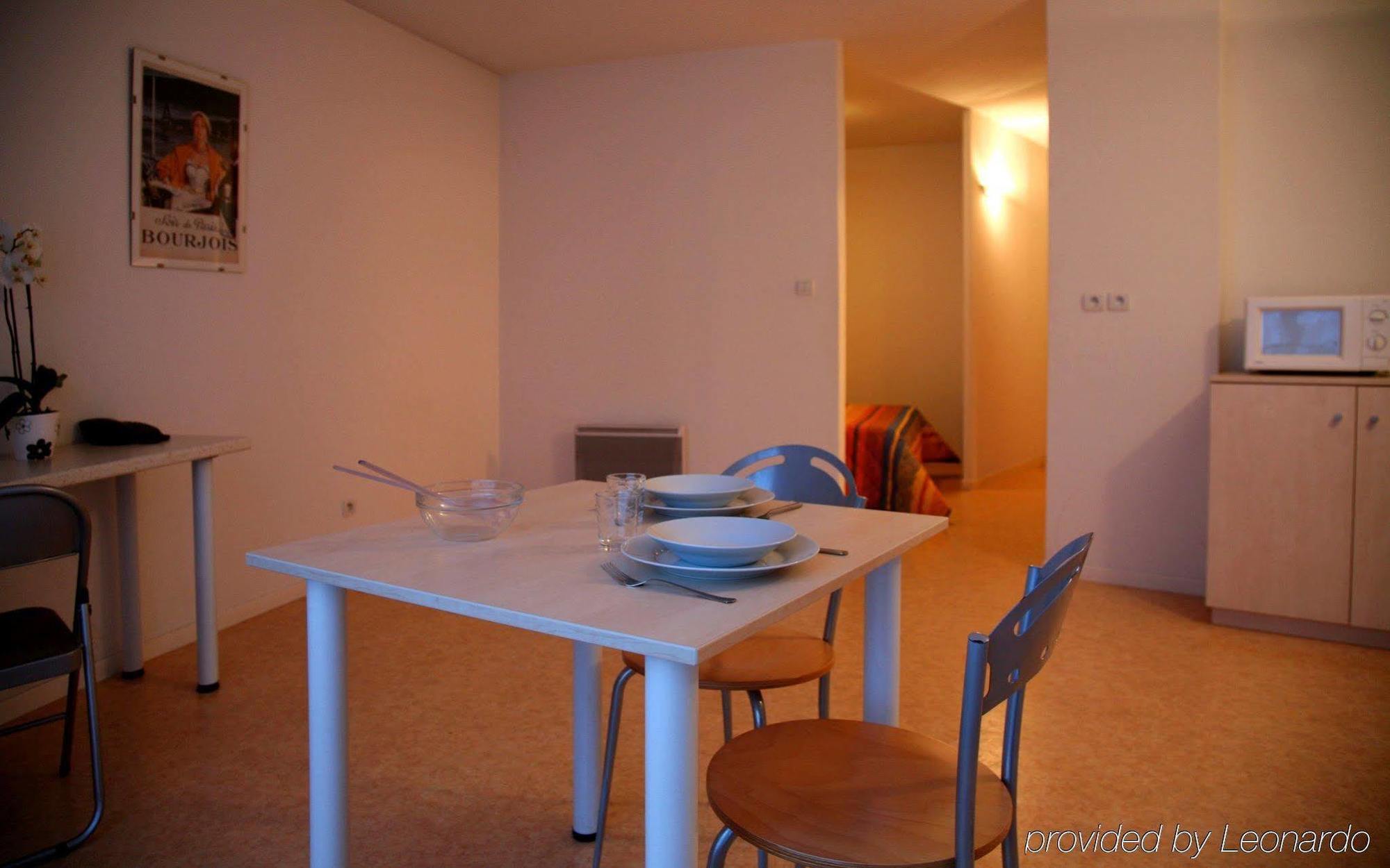Kosy Appart'Hotels - La Maison Des Chercheurs Vandoeuvre-les-Nancy Ruang foto